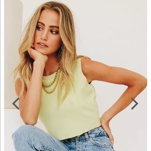City Escape Top - Lime